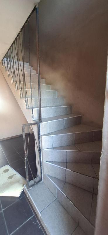 4 Bedroom Property for Sale in Cravenby Western Cape